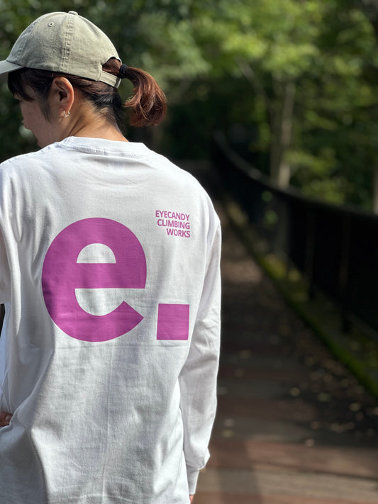 e. T-SHIRT LONG  WHITE